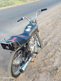 دراجه للبيع مكفوله كفاله عامه السعر 550 وبيه مجال قليل 07867186810