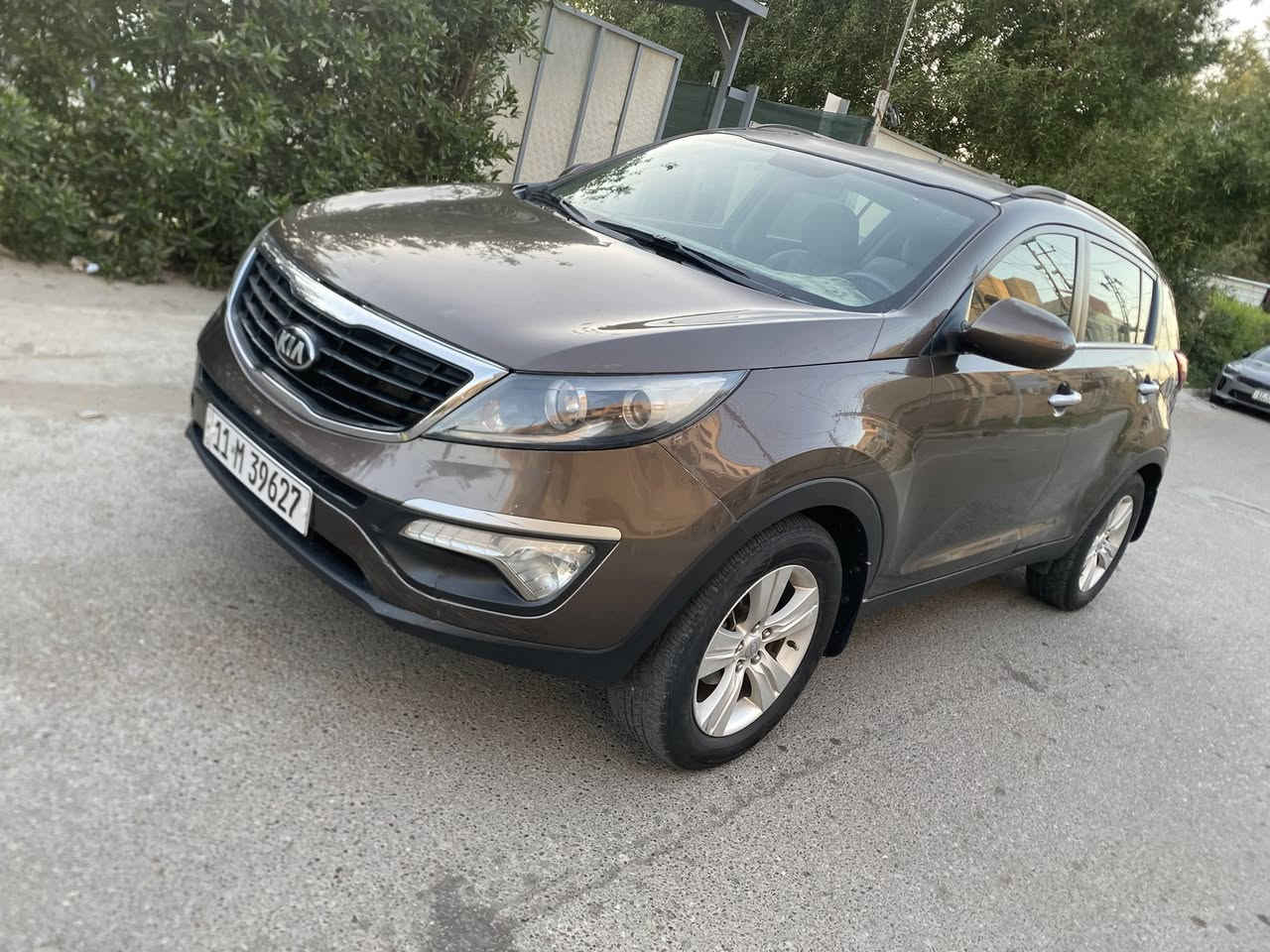 سبورتج موديل ٢٠١١ خليجي
بيها قطعتين صبغ باب خلفي وجاملغ امامي
سياره ترايها حلو مناقصها اي شي 
***********
العنوان - حي الجهاد - الاطباء
