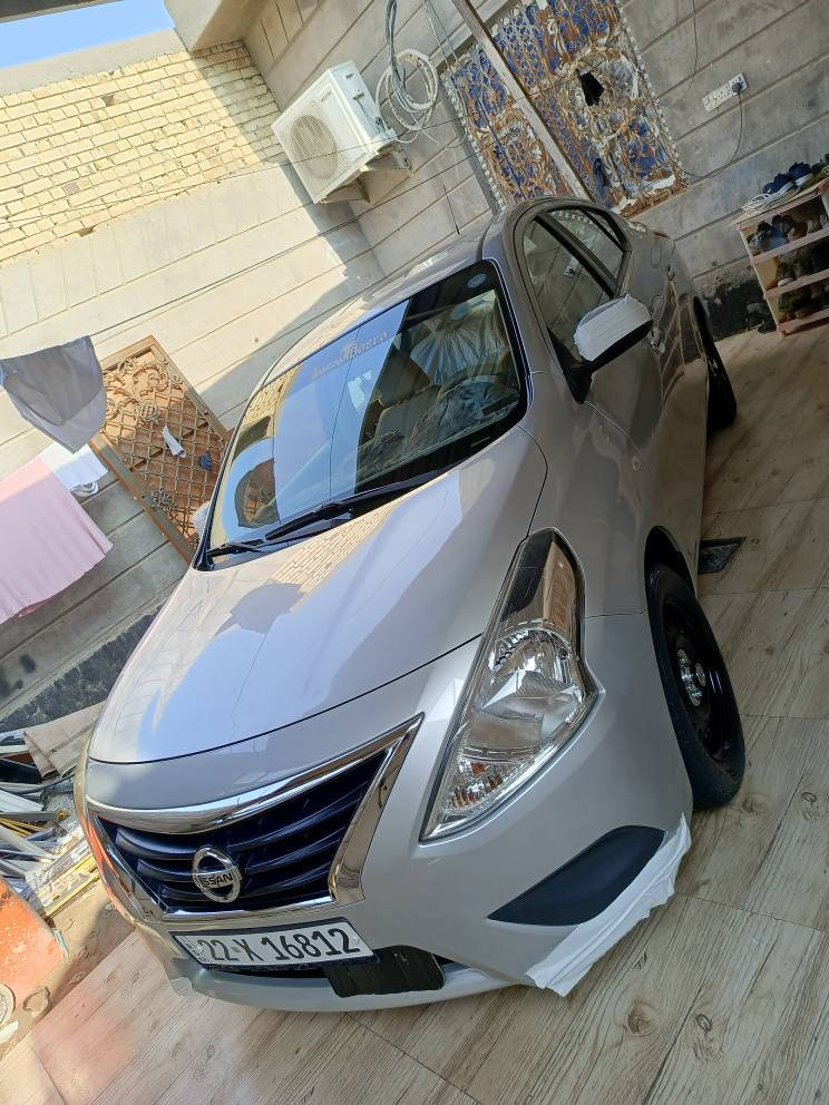 نيسان صني هندي مديل 23 دخول جديد ترقيم جديد سنويه لغايه 31 بيها أربع قطع صبغ فقط بدون دواخل كفاله كير ومحرك تبريد ثلج مكفوله من الضربه رقم اربيل باسم شركه وكاله بسمي ماشيه 27الف حقيقي السعر 113 وبيها مجال قليل مكاني بصره تنومه الاستفسار الاتصال على الرقم *********** البصرة, العراق
