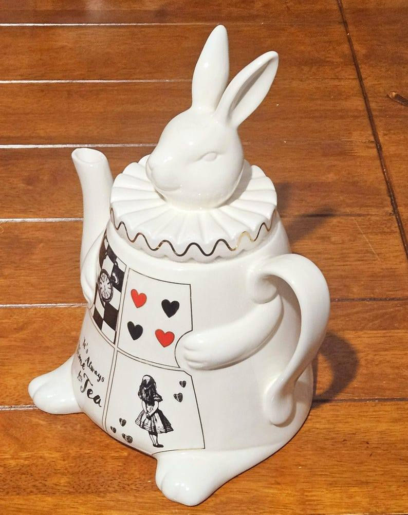 متوفر قوري أرنب ألس في أرض العجائب حجم كبير ونظافة 100%


**إذا كنت صاحب هذا الإعلان وتريد حذفه لأي سبب، رجاءا أرسل رسالة إلى الدعم الفني**