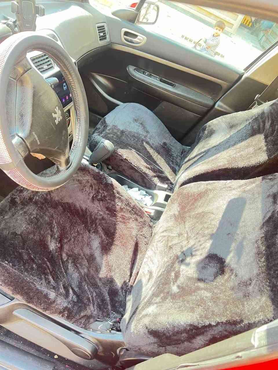 السلام عليكم بيجو موديل 2005 سياره حلوه وجاهزه ماتصرف عليها ربع دينار
بيها شوي صبغ اني ابيعك حزام سياره مال بنيه ولحد الان يمها وب اسمها تاير صدر حداديه كله جديد مكان السياره كركوك
السعر 48 وبيها مجال
*********** دكوك, كركوك
