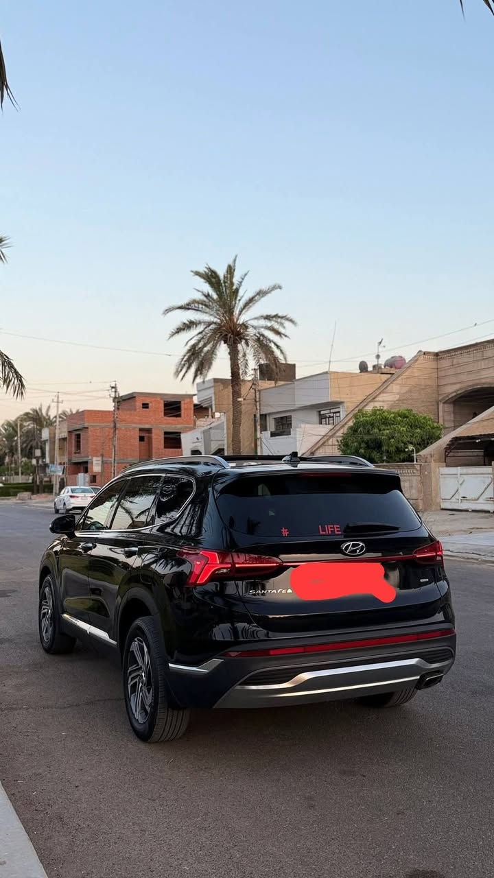 سلام عليكم
سنتافي sel premium2023
لون اسود فول مواصفات 1/1 وارد امريكي ايرباك دركه فقط حادثها جاملغ وبنيد ومبدل نفس الون بدون صبغ ماشيه 40 الف رقم دولي بغداد باسمي 
المواصفات
1. بنراما
٢. شاشه كبيره
٣. بصمه
٤. تشغيل عن بعد
٥. كاميرات محيطيه
٦. رادار امامي خلفي
٧. كشنات جلد كهربائيه
٨. تدفئه بالكشن ولون مميز
٩. صندوق كهربائي
١٠. توقف ذاتي
١١. اربع انضمة قيادة
١٢. تحديد مسار
١٣. دفع رباعي
١٤. محرك ٤ سلندر ٢.٥
١٥. كير ٨ نمر
١٦. شفت نمره 
١٧. شحن وايرليس
١٨. كامره بالاشاره تضهر بالعداد 
وبعد اكو هواي مواصفات
مكان السياره بالشعب السعر المطلوب 215 ورقه الشراي يتصل ***********
