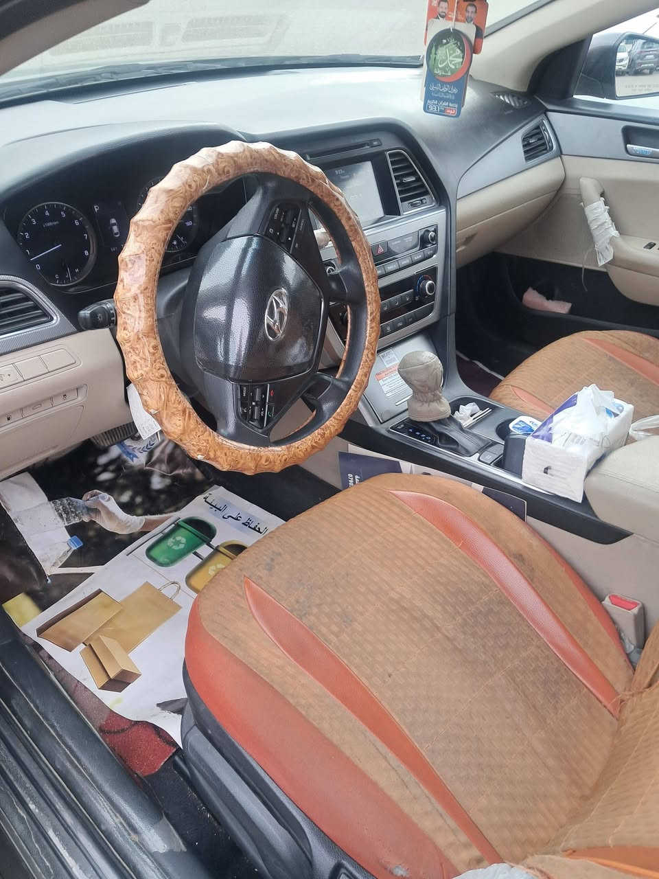 السلام عليكم ورحمةالله وبركاته 
سوناتااا وارد أمريكي ليبل واحد ماعدا البنيد مبدل نظيفه جداا الحمد لله محرك وكير خير من الله ماشيه ٧٧ الف ميل موديل ١٦ ام الشاشه الكبيره محرك ٢٤٠٠ GDI السعر ١٢٥$ (*********** ) بي واتس ...
