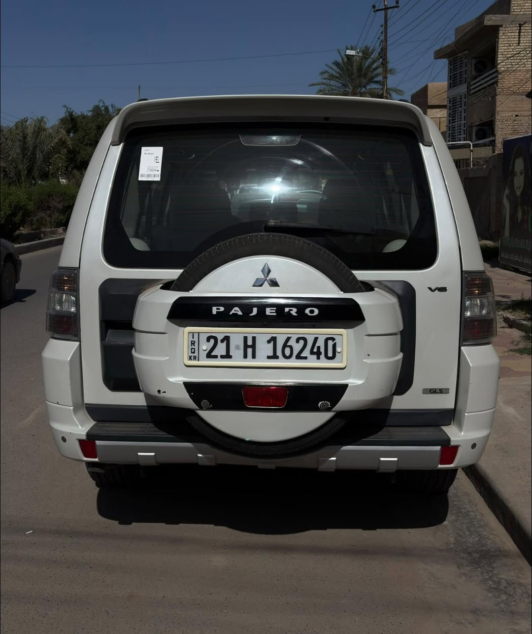 سلام عليكم باجيرو 2014 (الي عالبنيد بالصورة تراب غسلتها وعفتها) سبعة راكب حبتور  ماشية 162 فول مواصفات مواصفات الحبتور معروفة  رايدها ب160 وبيها مجال قليل السيارة نضيفة وحلوة ما ناقصها شي  رقمها السليمانية المكان  بغداد للتواصل فقط عالهاتف ما متواجد فيسبوك ***********
