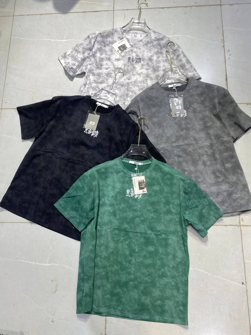 ب 10 الف فقط
3 قطع ب 25 قالب هاف
قياسات l xl xxl xxxl xxxxl قالب صيني
دزلنه وزنك وطولك نجهزلك القيس المضبوط
توصيل 3 الاف لكل العراق


**إذا كنت صاحب هذا الإعلان وتريد حذفه لأي سبب، رجاءا أرسل رسالة إلى الدعم الفني**