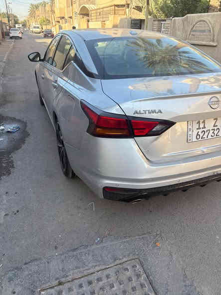 بسم الله الرحمن الرحيم للبيع التيما 2024 وارد امريكي حادث جاملغ امامي الأيمن فقط بجم مكفول راديترات شواصي لغود مكفوله بدون ايرباك بيها بارد تحت قبق البانزين فقط مواصفات SR فول السياره ما عدا الفتحه 
السعر 170$ للاستفسار الاتصال على الرقم *********** بغداد
