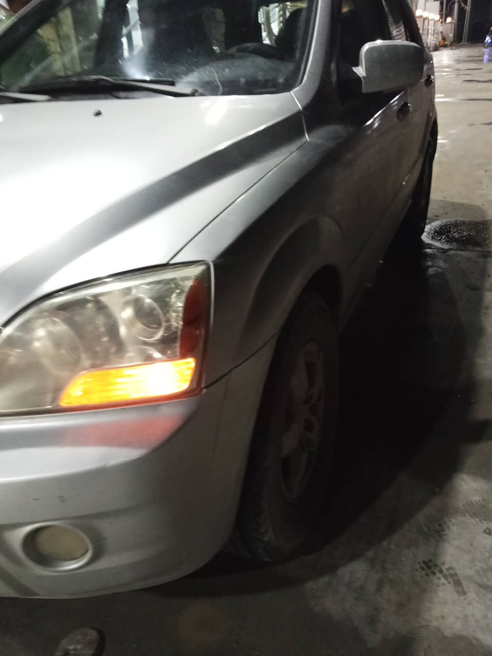 كير ومحرك مكفولات مديل 2008 مكفوله من ضربه  والمعجون صبغ حزام جماليه شاشة تاب بك لايت كرستال سنتر لوك شغال   كهربائيات كلها شغاله سياره جاهزه عنواني واسط رقم الهاتف  (***********) بيع ومراوس حسب القناعه سعر 90 وبيها مجال للشراي 👍
