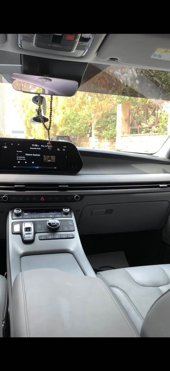 هیوندای پاڵا ساید مۆدێل ٢٠٢٣ مواسەفات SEL Premium  ڕەنگی ڕەساسی ناو رەساسی کوشین جلد 
کوشینی پێش و دواوە سارد و گەرم کوشین خەزن 
شاشە گەورە دەشبول دیجیتەڵ ٤ مۆدی لێخورین 
گێر دوگمە سەماحە هارمان کاردون ٣ ڕیز کەوشین 
سەندوق شەفت لایت پێش و پشت لید بەسمە یە 
پێنج کامیرە پێش و پشت حەساس وە ڕادار ٣٦٠ پلە 
ڕاداری جادە هتد ….
گێڕ و مەکینە بەشەرت لێوی بۆ نیت کەمەک بۆیاخە 
وە چامڵخی دواوە لای سەیاق پی دی ئاڕە 
وە قەپاغ سەندووق بە بیلادی گۆڕاوە وە شانسی دواوە کەمێک قۆپاوە 
نرخی ٢٥٠$ مەجالی تێدایە 
ژمارە تەلە فۆن 
*********** أربيل, العراق
