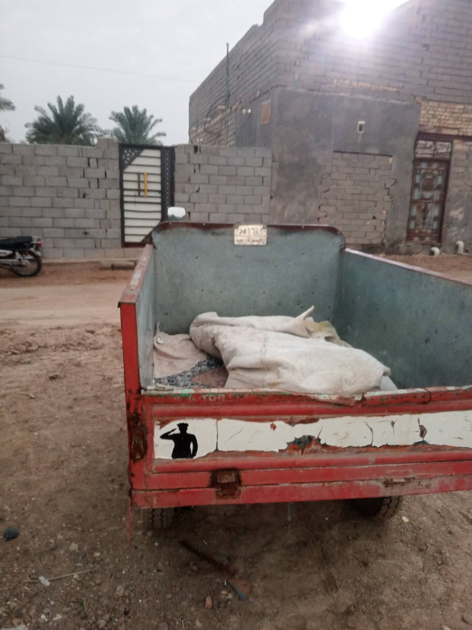 اسلام وعليكم ستوتة رقم وسنوية ما مامفتوحة موديل 2015 يرادلها ترتيبات بسيطة السعر مليون وبيها مجال قليل حك الجيه *********** متواجد واتساب
