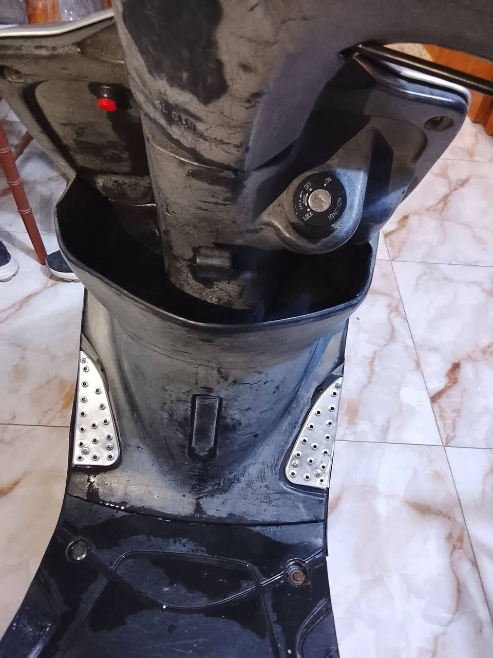 ماكس عدله للبيع كلها ختم واحد ويه المكينه كلها بلاديه كلها ملاح
شراي اتصل *********** وتساب 
العنوان بغداد شارع حيفا 
السعر 650 وبيها مجال
