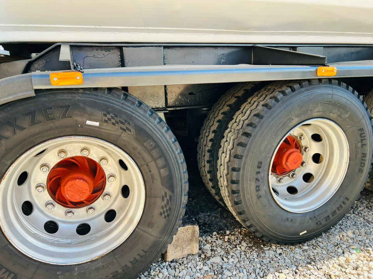 بۆدی سێنسی / #بۆفرۆشتن 
رەبتی سلیمانی 47 تەنی 
دینگری پەرپەرە 
بانسە 
جەگی وەست
کامل سبووح کراوتەوە لۆک لۆکە 
تاقم تای و بانسی و چوپی تازەیە
 یک 250 مەسرەفی تیانیە ژ.م 
***********
وتساپ . ڤایبەر
