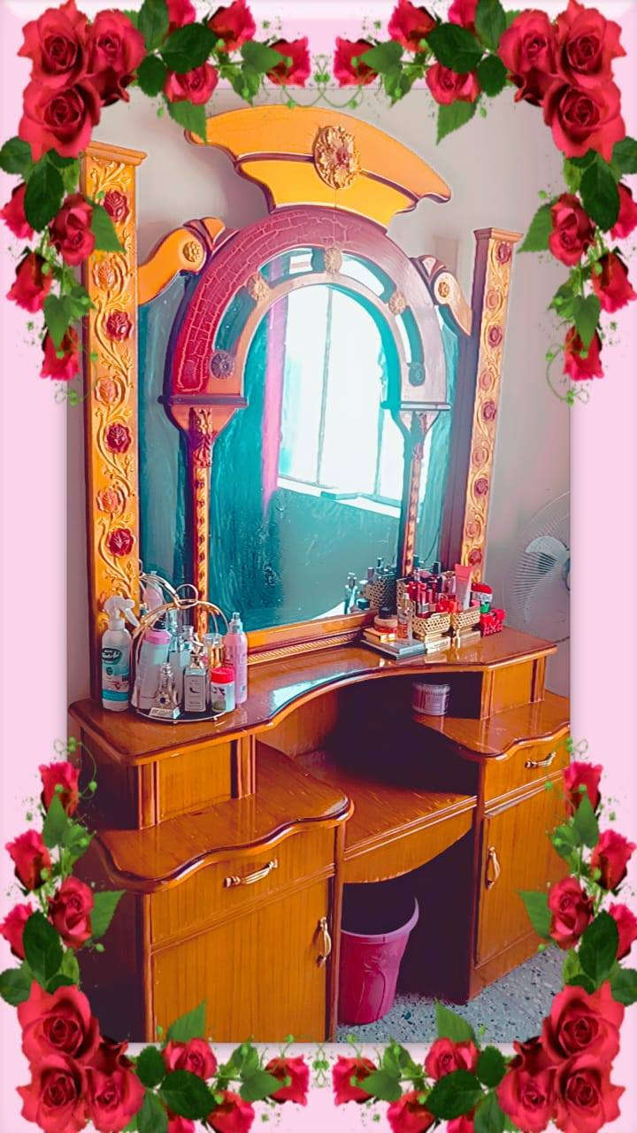 غرفه اخشاب للبيع الاتصال على الرقم ***********
