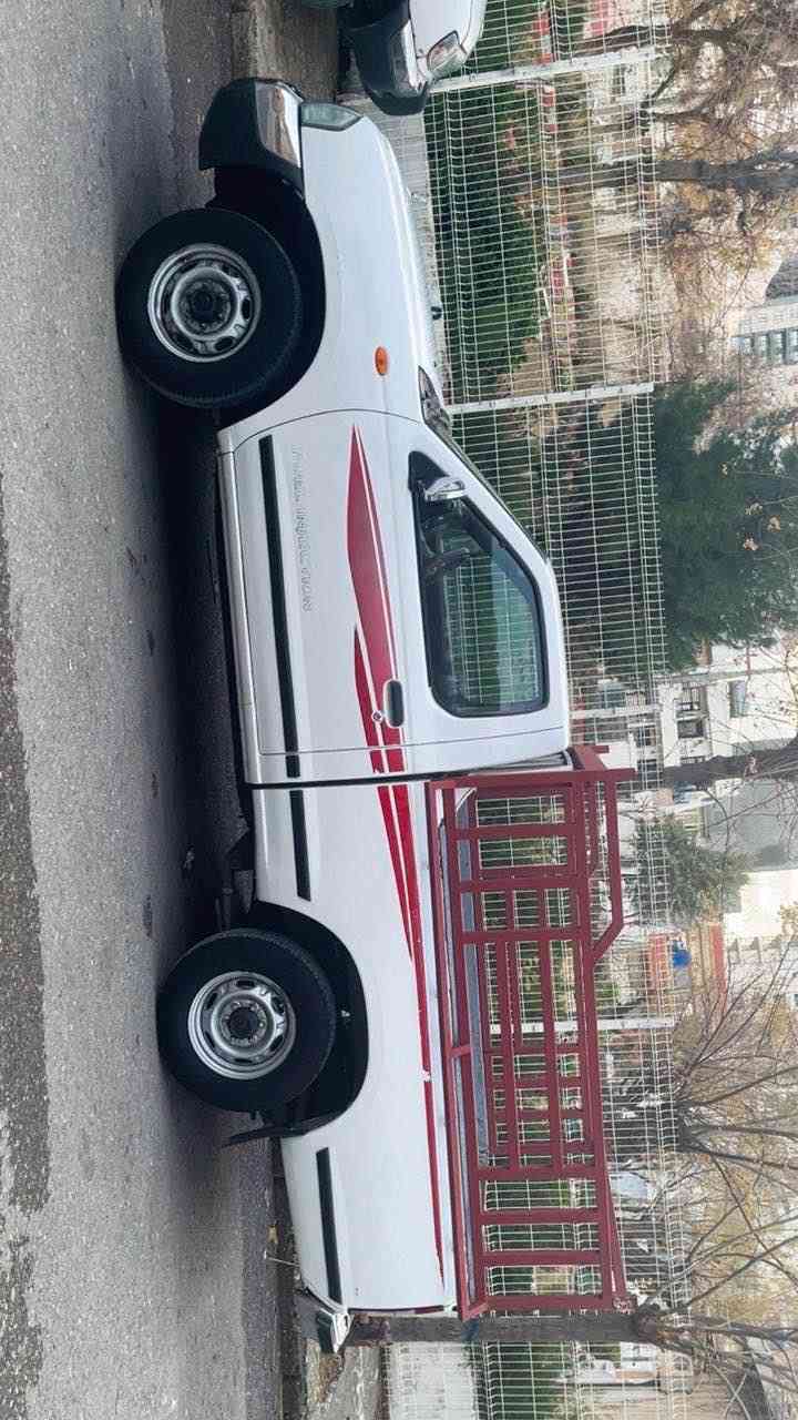 سەرەتا بەناوی خوای گەورەو میهرەبان 
نیسان تاک ٢٠٠٨
سەیارەکە ماڵی دۆستە تا بڵێ شتێکی جوانو پاکە
گێرو مەکینەی بێ عەیبە
یەک پەڵە بۆیاخی هەیە بە قاپی دواوەیە هیچی تری پێوە نیە سەنەوی تا ٢٠٢٨ تازەیە
سعری ١١٥ گەڵاو معامەلەیەکی برایانە
*********** السليمانية, العراق
