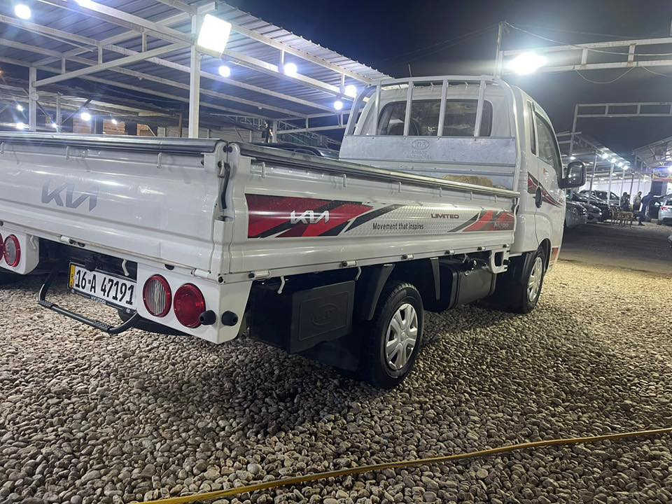 السلام عليكم ورحمة الله كيا حمل 2024 السياره جاهزه من كلشي مكينه وكير وحداديه تخم تاير دوشمه مكفوله من كلشي عدى شبر صبغ اباب السدر الباقي كفاله ماشيه 47 الف  رقم صاحب السياره *********** مكان بابل
