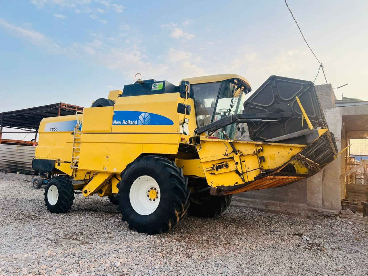 البيع حاصده موديل 2005 رقم اربيل دولي فول مواصفات محرك لا تبخير ولا تنقيص مكينه جاهزه تخم تاير مكاني واسط الزبيديه ***********
