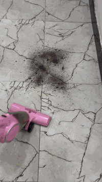 مكنسة كهربائيه
تستخدم لكنس الأرضيات والأثاث وداخل السياره

(يوجد فيديو شرح عن المكنسة)

مميزاتها : 

1-يمكن فتحها وتغير نوع استخدامها بسهوله

2-خزان ب سعة 0.8 لتر شفاف مع فلتر  قابل للغسل

3-رأس لتنظيف الأرضيات مع عجلات قابله للانزلاق

4- ٩ملحقات تنظيف لكي تصل إلى مناطق صعبه 
التنضيف

5-سلك كهرباء بطول ٦ متر

6-فلتر إضافي للتنظيف

كل هذه وسعر يكون  50 الف 🤩🤯😍🫶🏻🥰

يوجد توصيل :

داخل بغداد 3 الألف 

محافظات 5 الألف 
تواصل خاص
تواصل على الوتساب او تليكرام ***********
طرق الدفع-زين كاش-
#biker #bikerboy #gym
