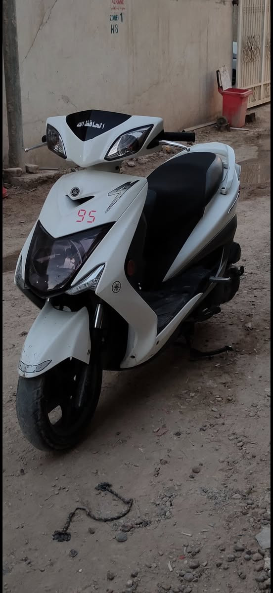 السلام عليكم
دراجه سكنس لد 2016 ياباني قبق نفخ و استاند حساس
دراجه بلاديه مكفوله ما ممدوده سبانه على المحرك تجي وتجيب وياك فيتر تفحص وتاخذه 
بيها زوج تايرات جديده قبل فتره شديتهن وكلج خلفي رياضي ب 60 الف شادلها بلادي 
مكاني الحله مركز المدينه بالقاضيه 
السعر 1600 وبيها مجال


**إذا كنت صاحب هذا الإعلان وتريد حذفه لأي سبب، رجاءا أرسل رسالة إلى الدعم الفني**