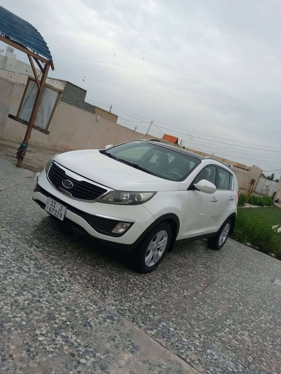 السلام عليكم للبيع كيا اسبورتج موديل 2011 خليجي فول مواصفات عده البصمة سياره ماشيه 164الف كير ومكينه كفالة مامفتوحات تخم تاير وحداديه جديده رقم بغداد الدولي بسمي سنويه لا 2031 سياره بيهه قطعتين نص ابنص.صبغ فقط بدون دواخل ولا تبديل سياره جديده وعله وضع الشركة مكان السياره بغداد صور السونار بل المنشور السعر 132 اتصال ***********
