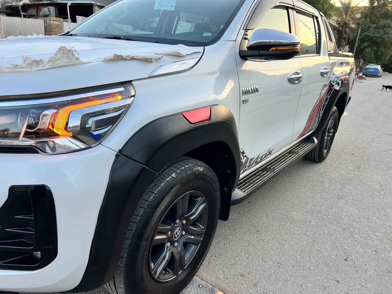 السلام عليكم ♦️
تيوتا هايلوكس للبيع  موديل 2024 مكفوله كفاله عامه من ضربه وصبغ وتبديل وشخوط شرط سونار سياره جديده بمعنى الكلمة 
هايلوكس تي ار دي TRDعالي دبل كاب
محرك 6 سلندر 4.0 
موصفات:
شاشة🟢
كشنات تبريد🟢
شاحن وايرلس 🟢
مثبت سرعة تفاعلي🟢
كامرة خلفية 🟢
حساسات امامي خلفي 🟢

سيارة وكالة جيهان رقم اربيل دولي بسمي تحويل او وكالة  ماشية 27 الف حقيقي اخت زيرو 
سعر : 385 الاتصال على هذا الرقم 
***********
مكاني بغداد
