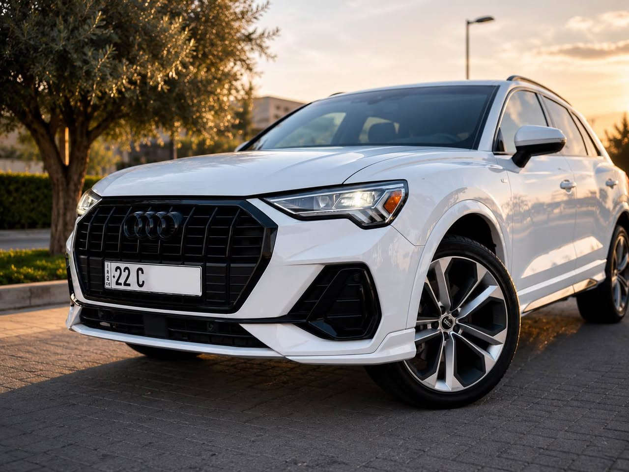 🔥🔥 AUDI Q3 S-LINE QUATTRO | 2021 🔥🔥

🇩🇪 ئەڵمانی | فول مواسەفات | Quattro | Ready to Drive

⚙️ مەکینە: 2.0 Turbo
📅 مودێل: 2021
🛣️ ڕۆیشتوو: 82,000 Mile

✨ مواسەفات:

✅ S-Line Original
✅ Quattro (4WD)
✅ پانۆراما
✅ 360° Radar
✅ Front Assist
✅ Lane Assist
✅ Blind Spot Monitor
✅ Adaptive Cruise Control
✅ Drive Select
✅ Auto Start / Stop
✅ Paddle Shift (شفت لەسەر سوکان)
✅ Smart Key (بەسمەی دەرگا و ستارت)
✅ Keyless Entry
✅ Wireless Charger
✅ Apple CarPlay
✅ Android Auto
✅ Ambient Light (16 ڕەنگ)
✅ LED Matrix Headlights
✅ Dynamic Turn Signal
✅ Auto Hold
✅ Electronic Parking Brake
✅ Parking Sensors (پێش، دوا و تەنیشت)
✅ Power Tailgate (دەرگای دواوەی کارەبا)
✅ Dual Zone Climate Control
✅ کوشنی جڵد
✅ کوشنی کارەبا
✅ هیتەری کوشن
✅ سوکانی مۆڵتی
✅ شاشەی گەورە
✅ سێنسەری باران و ڕۆشنایی

📌 تەنها ٢ پارچە بۆیاخ چاملغی دواوە و درەگای دوای سەکن بە بێ ارباک هەموو ارباکەکانی سەلامەتن 
💯 هەموو گیانی سەیارەکە بە شەرت

💵 نرخ: 174 وەرقە
🔥 خوار هەموو بازاڕ

📍 شوێن: سلێمانی

📞 پەیوەندی:
***********
***********
@@@@@@@@@@@@@@@@@@@@@@@@@
🔥🔥 AUDI Q3 S-LINE QUATTRO | موديل 2021 🔥🔥

🇩🇪 ألماني | فل مواصفات | Quattro

⚙️ المحرك: 2.0 Turbo
📅 الموديل: 2021
🛣️ المسافة: 82,000 Mile

✨ المواصفات:

✅ S-Line أصلي
✅ نظام Quattro (دبل)
✅ سقف بانوراما
✅ رادار 360°
✅ شاحن لاسلكي
✅ إضاءة داخلية Ambient Light (16 لون)
✅ تشغيل بصمة
✅ بصمة أبواب
✅ Auto Start / Stop
✅ Paddle Shift (شفتات خلف المقود)
✅ Drive Select
✅ Auto Hold
✅ Electronic Parking Brake
✅ شاشة كبيرة
✅ مقاعد جلد
✅ مقاعد كهربائية
✅ تدفئة المقاعد
✅ مقود متعدد الوظائف
✅ حساسات أمامية وخلفية وجانبية
✅ مصابيح LED

📌 صبغ قطعتين فقط
💯 السيارة بحالة ممتازة وجميع أمورها مضمونة

💵 السعر: 174 ورقة
🔥 أقل من أسعار السوق

📍 الموقع: السليمانية

📞 للاستفسار:
***********
*********** السليمانية, العراق
