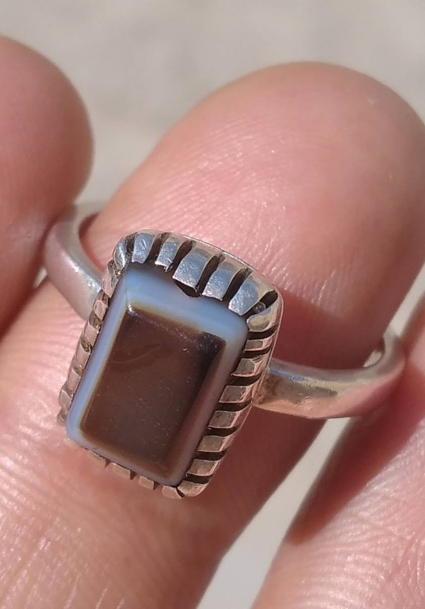 السلام عليكم ورحمه الله وبركاته تقبل الله منكم الصيام والقيام خاتم جزع يماني أصيل مشكول ناعمه سعره خاص


**إذا كنت صاحب هذا الإعلان وتريد حذفه لأي سبب، رجاءا أرسل رسالة إلى الدعم الفني**