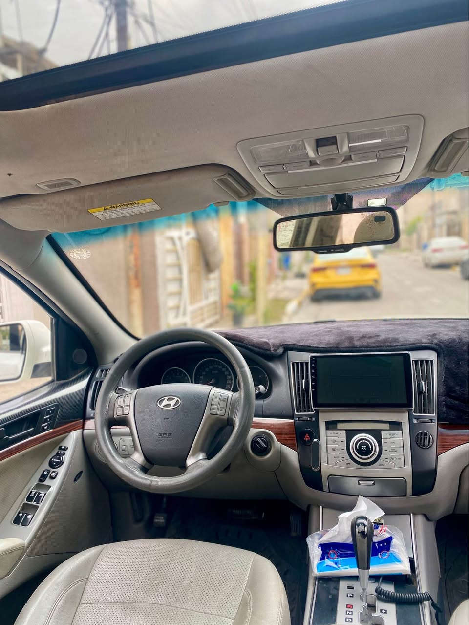 السلام عليكم

هونداي فيركروز للبيع موديل ٢٠٠٨ خليجي فول مواصفات اعلى مواصفات ب الفيركروز رقم سليمانية الجديد  … سيارة نظيفة جداً .. 

المواصفات :

- بصمة 

- فتحة سقف 

-كشنات جلد 

- كشنات تحكم كهرباء 

-٧ راكب ٦قطع تبريد 

-حساسات خلفية 

- كاميرا خلفية 

- شاشة وسطية في الدشبول

- إشاير ب المري 

_مري شفط 

- ثلاث قطع تبريد 

- تحكمات ستيرن

- مثبت سرعة 

- لايت العالي زينون كامل

- خزن ميموري للكشنات 

- محرك 6 سلندر مكفول جديد  

- دواخل كلها صاج 

- تبريد ثلج 100% + تدفئة 

و بعد بيها هواية مواصفات ما ذكرتهن .. السيارة بيها صبغ بسيط جداً موضح في السونار ..

مكاني بغداد السعر 125 قابل للتفاوض  ..

للاستفسار ***********

*********** بغداد, العراق
