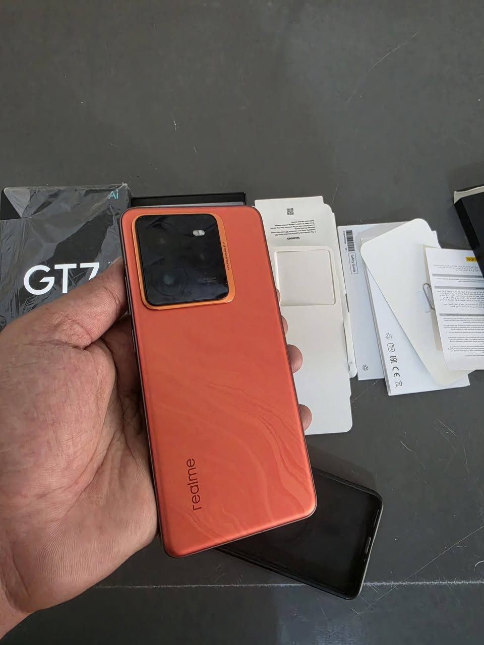 ريلمي gt7 pro نسخة عالمية وكالة MB ذاكرة 512 استخدام 6 اشهر  نظافة 99% مع كافة ملحقاته للبيع السعر 775 مجال جدا بسيط عنواني بغداد اي استفسار عالرقم ***********
