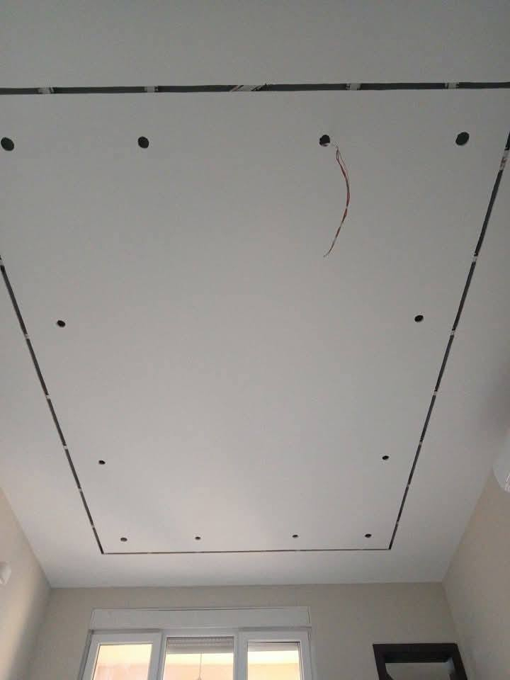 بسم الله توكلنا على الله 
صباغ دخلي وخارجي 
جميع انواع الديكورات الداخليه مغربيه شغل هندسي 
دقه في العمل-سرعه في الانجاز-التزام في المواعيد 
بديل رخام وبديل خشب 
اتصل ***********
اسعار مناسبه جدآ
