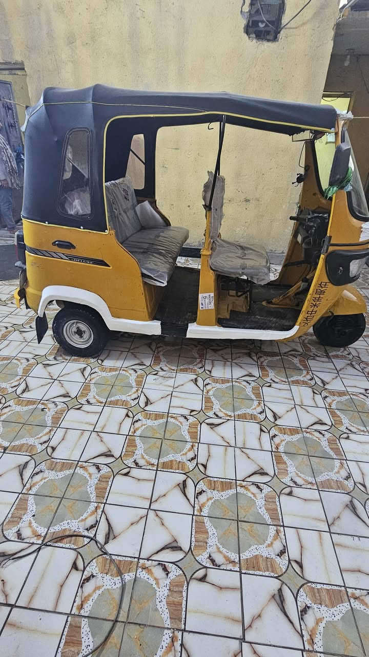 تكتك موديل 19رقم وسنويه نكليزي تخم تاير جديد كهربائيات كلها شغاله مكينه مجفته تجفيت شركه السعر 4300مكاني بلبصره بلحيانيه وهاذ رقمي ***********
