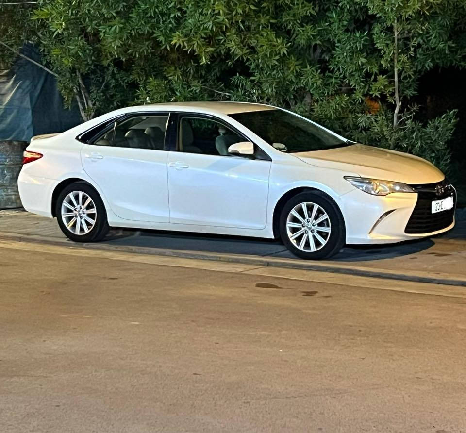 #للبيع

كامري موديل 2016 خليجية فئة S
الرقم #سليمانية
السيارة بأسمي تريد وكالة او تحويل والهزة والسنوية جديدة 2030
السيارة مكفولة كفالة عامة من الصبغ والتبديل والبارد ما عدا شخط مقدار اصبع مكحل بالجاملغ الأمامي 
المحرك والگير كفالة بشرط على الشركة 
حجم المحرك 2500 
عداد المسافة: 185 وقابل للزيادة

#السعر: 190 وبي مجال
مكان السيارة: الانبار / الفلوجة 

#ملاحظة:  أنا مكلف بالنشر رجاءً 
الاتصال على الأرقام هو صاحب السيارة 
***********
***********
