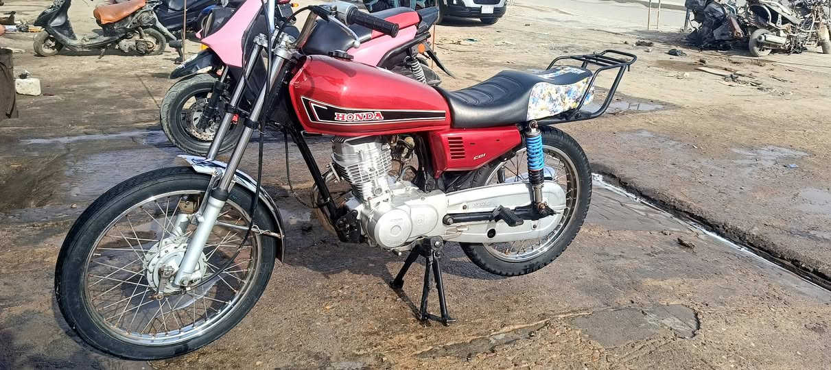 س ع شباب نامه لصلي مو ام نجمه بدون سعر500 بيه مجال ما متواجد فيس رقمي***********
