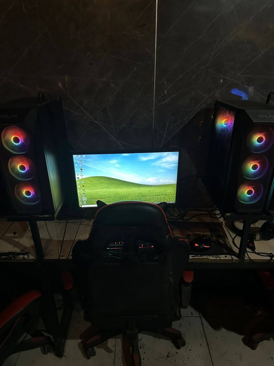 حاسبات للبيع عدد10 حاسبات الي يشتري مكان صلاح الدين مواصفاتهن
كارت شاشة gtx 1650
معالج COR I3 10100
هارد HDD 512GB
رامات 8g 
بور سبلاي 500 watt
تفاصيل اكثر يراسل واتساب ***********
