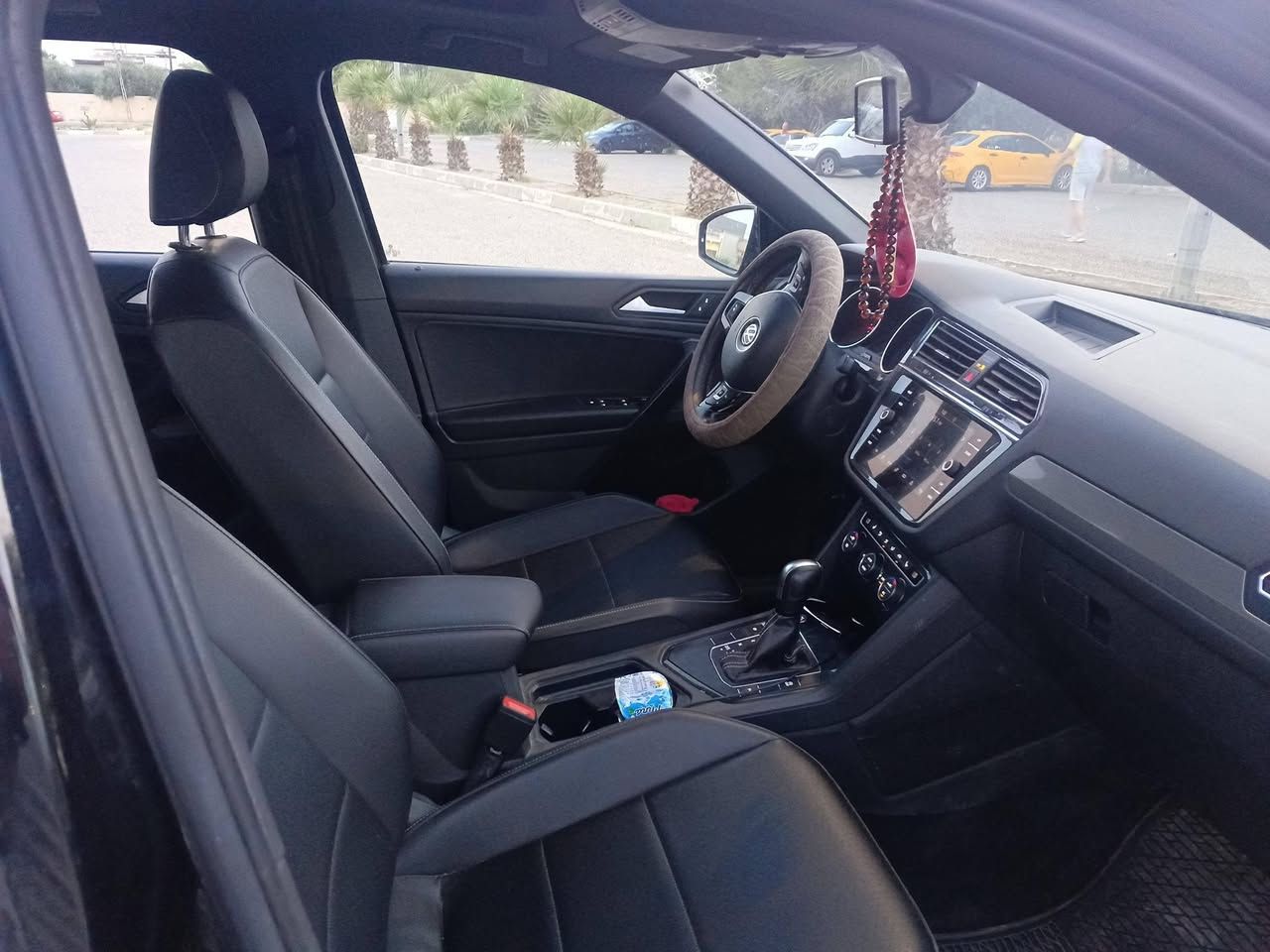 ‎ فولكس واكن تيكوان‼️
‎موديل 2021
‎فول موصفات ارلاين
‎ضرر دعاميات واكع و بي تعديل قطعة ثلاث بارد بدون ايرباك بدون صبغ بدون دواخل 
‎كشنات كهرباء
‎كشنات جلد
‎بانوراما
‎تحكمات استيرن
‎شاشة كبير
‎بطاقة بنزين بيها و بي بعد اهواي موصفات
‎سعر 190بي مجال 
راكب ٧ 
‎رقم***********.***********
‎عنوان كركوك للبيع مراوسة
3VV3B7AX6MM089959
