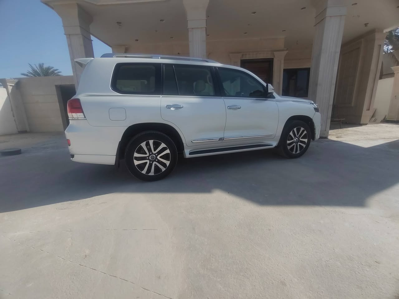 السلام عليكم
اخوان لاندكروز موديل 19 ساز ميحتاج اذكر مواصفات الساز معروفه فل مواصفات
رقم بغداد تحويل ثاني يوم
مكان السياره بغداد
64 الف حقيقي
السياره لوك الفضل من الله 
بيها شويه صبغ فوك الماصده اثر طخه بسيطه جامه الماصده بدلتها فقط
سعر السيارة 490 ورقه بيها مجال للطيبين
للأستفسار ***********
***********
