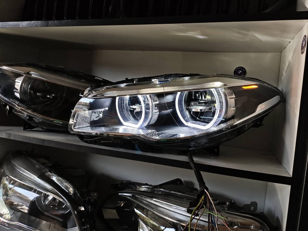 السلام عليكم. متوفر لايت f10 led 2016 تحديث من 2013.لل2016 قطعه مميزه اشاره متحركه وداينمك نوعيه ممتازه واناره قويه مومثل العادي الي بالسوك. كراده مجمع المشن قرب ساحه عقبه بن نافع. اي استفسار خاص وتدللون


**إذا كنت صاحب هذا الإعلان وتريد حذفه لأي سبب، رجاءا أرسل رسالة إلى الدعم الفني**