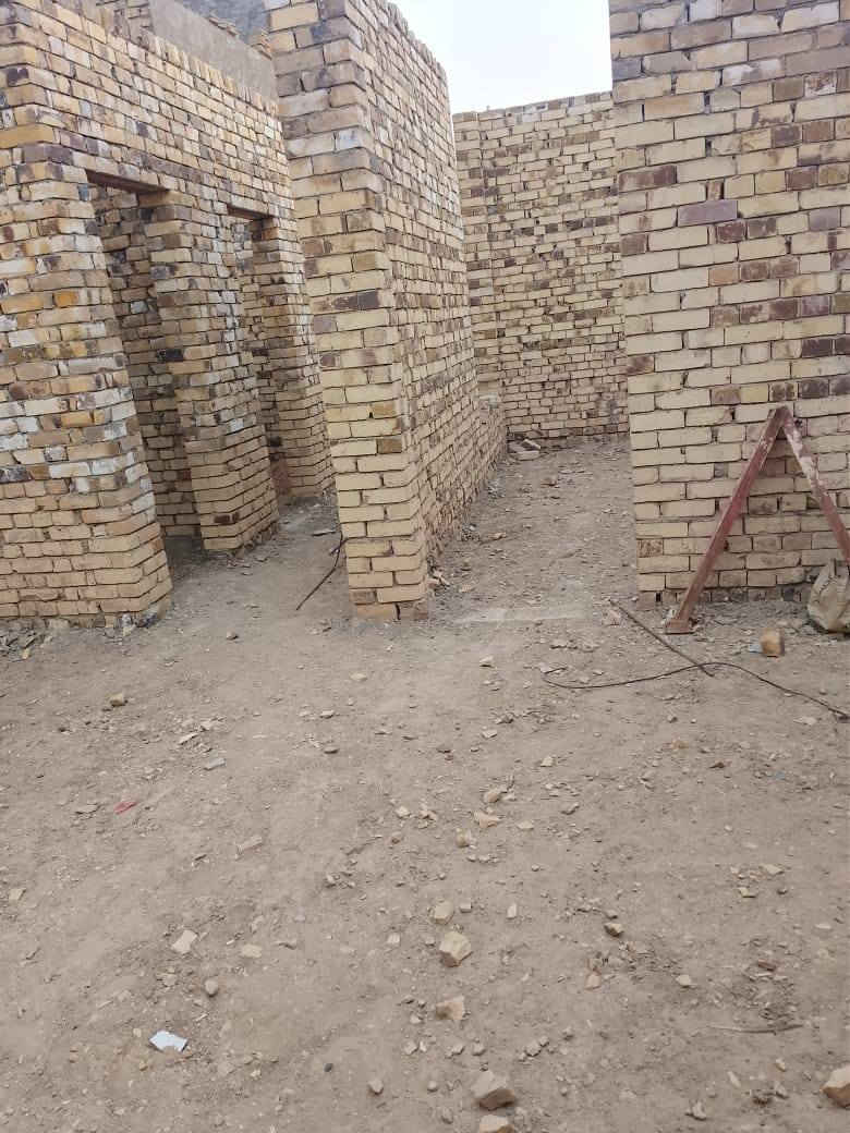 ياالله /للبيع هيكل مساحته ١٥٠ متر طابو صرف مكانه حلو المنطقه تحتوي علئ كافه الخدمات سعره مناسب مقارنه باالاسعار اليمه سعره ٦٣ مليوان اوبي مجال قليل العنوان بابل /ناحيه ابوغرق /حي الجواد 
//يحتوي علئ استقبال ومطبخ وهوال صحيات داخليه او خارجيه الاستفسار اكثر مراجعه مكتبا الكائن في ناحيه ابوغرق قرب جامع الياسري نستقبل كافه العروض من عقارت قطع او ارضي زراعيه //***********
