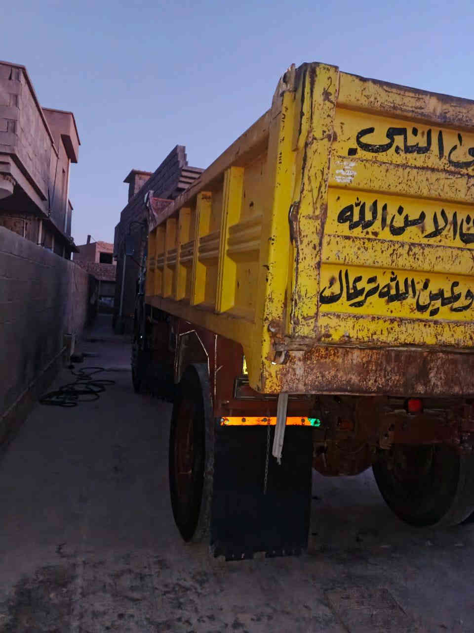 سلام عليكم البيع البي موديل 79 شاصي بلادي مكفول محرك 28محسن مكفول لاتنقيص ولاتبخير كير 25 قماره معمره جديد ع نضافه رقمه نينوى باسمي تحويل مباشر لاستفسار ع الرقم ***********///////*********** مكان الأنبار حديثه
