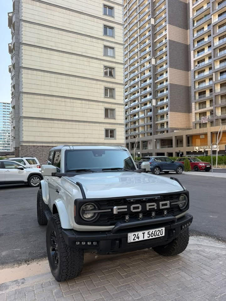 Bronco V6
فورد برونكو قطعة المميزه
محرك 6 سلندر توین تیربو ( طيارة)
موديل 2022
ماشية 28 ميل
سيارة جديده جداً و فوول فول
بيها قطعتين صبغ بدون دواخل و بدون شاصي

سعر 280
***********
