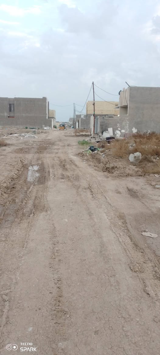 قطعة أرض للبيع زراعي حي المهندسين سند 25
المساحة 172 
8×21 ونص 
منطقة حلوة وهائدة وخدمات متوفرة 
ماء 
كهرباء 
مجاري 
الفرع الثالث 
***********
السعر اتصال أو خاص
