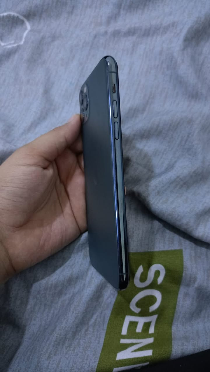 السلام عليكم 
11 برو ماكس
ذ256💾
ب77🔋
ما مصلح ولا بس عطل نضافة99‎%‎
مكاني بغداد الدورة
تواص خاص موجود فقط


**إذا كنت صاحب هذا الإعلان وتريد حذفه لأي سبب، رجاءا أرسل رسالة إلى الدعم الفني**