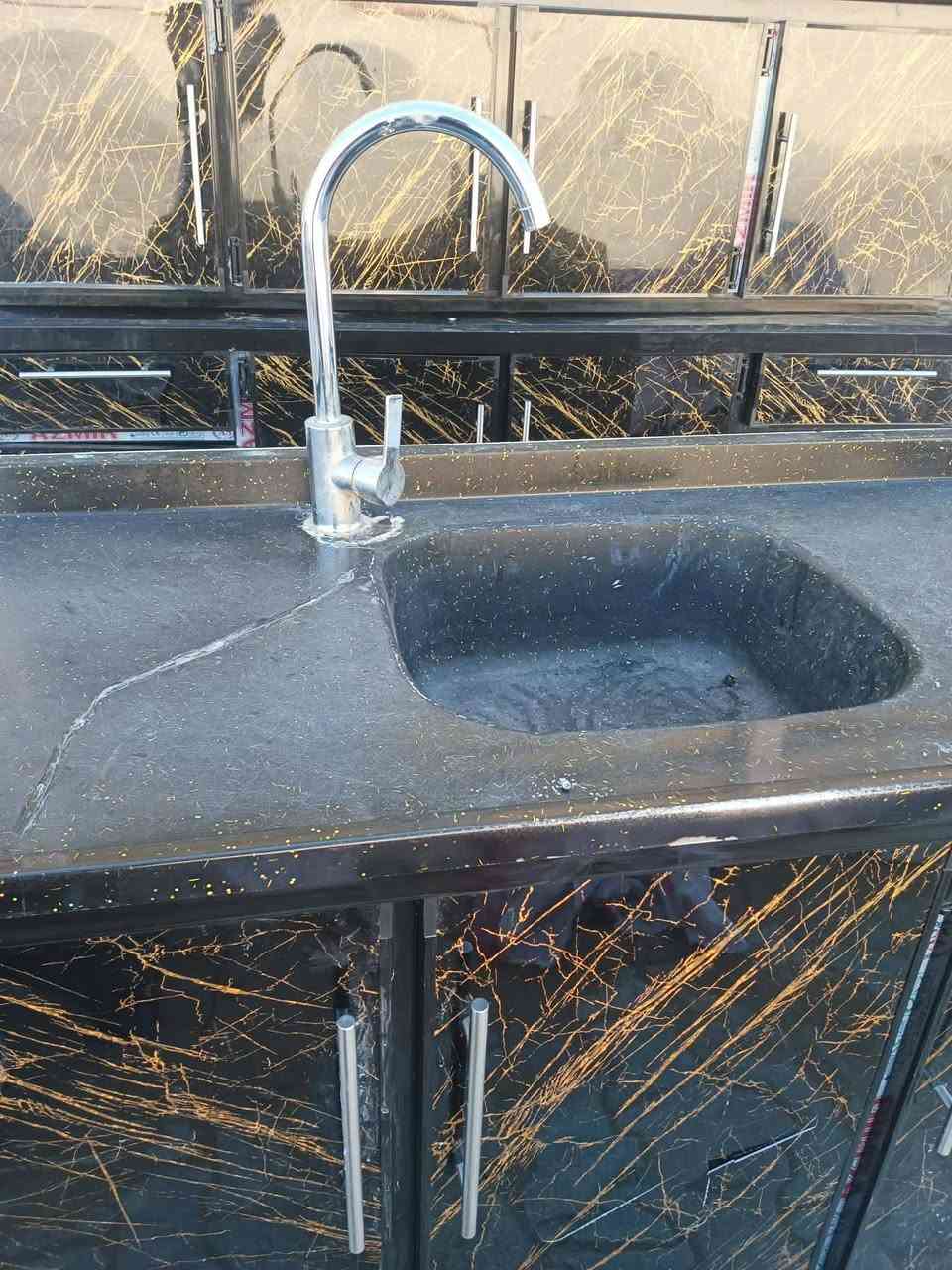 ١٦٠ ألف قفل كاونتر مستعمل ٣ قطع متوفر الان لدى مجمع السيد عمار للأثاث ألعنوان تكريت مجاور المحكمة القديمة وكاتب عدل للأستفسار***********
