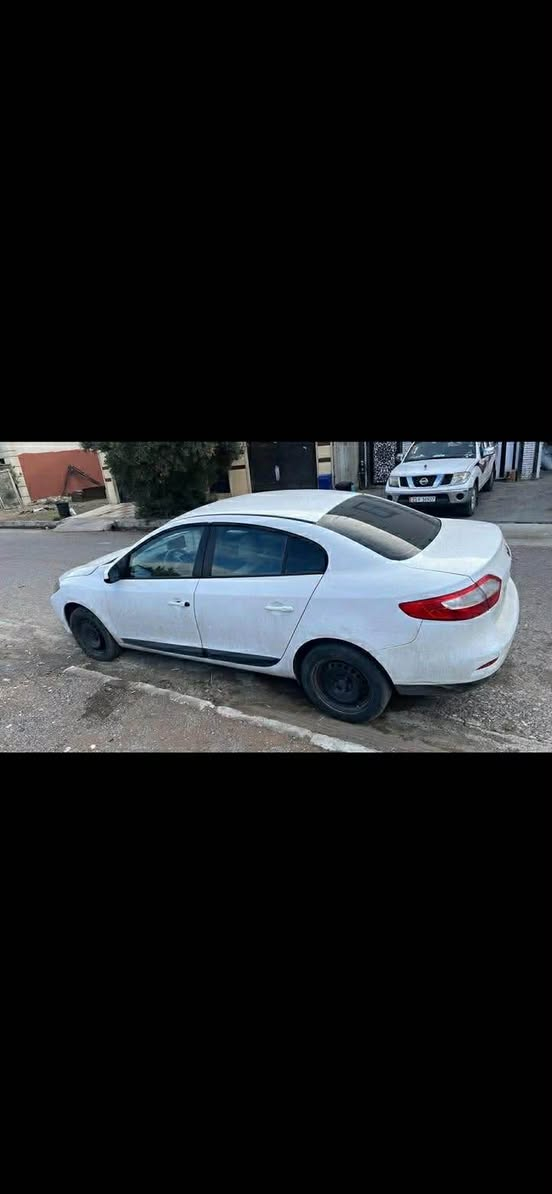 ٢٠١٥
بي بوياغ 
دوو سي جيكا قوبي هةية
گيرو مةكينة بةشةرت
تةبريد بةشةرت
سةنةوي بةسةر جوة 
سعري ٧٥ وةرةقة 
***********
شوين هةولير أربيل, العراق
