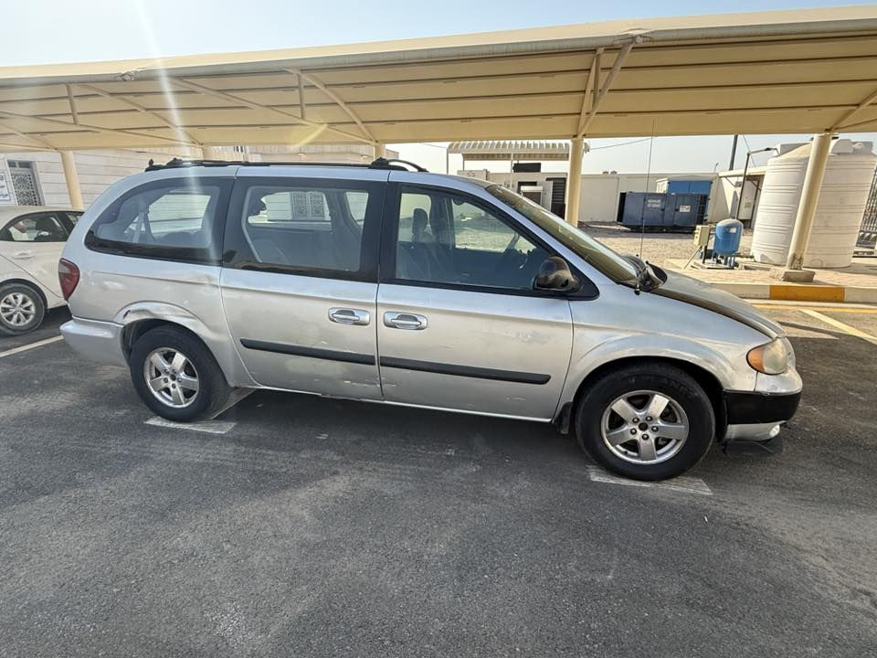 دوج كرفان 2007 طويله
كلين بدون حادث
نظافه الغرفه ١٠٠٪؜ 
تبريد ثلالث قطع شغال ثلج❄️
شاشه اندرويد + كامره
محرك 3.300 طويله
ابواب كهرباء 
كشن سايق كهرباء
تحكم ستيرن جهتين
تحكم مرايات كهرباء
تخم تاير جديد كوري
منظومه بانزين جديده كامله
قاعده فيت بم جديده 
السياره مال بيت جنيه مجهزه من كلشي على الاخر كلشي بيها مضبط عيبها الوحيد الخارج بيها طخات بسيطه وشخوط مثل ما موضح بالصور وصورها الي بامريكا مرفقه وي الصور
كير ومحرك ضمان
السعر 80 وبيها مجال للشراي والجناي 
سنويه جديده باسمي تحويل ثاني يوم
المكان بغداد حي الجامعه 
***********
