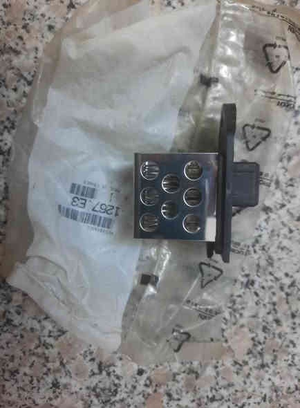 السلام عليكم من رخصه الادمن المحترم متوفر غراض بيجو
ماطور ماسحات امامي٣٠٧/ماطور ماسحات خلفي٣٠٧/فلتر دهن قصير/روله ثابته/روله تايم كيس/مقاومه ٢٠٦/جاين
للستفسار مراسله واتساب ***********
