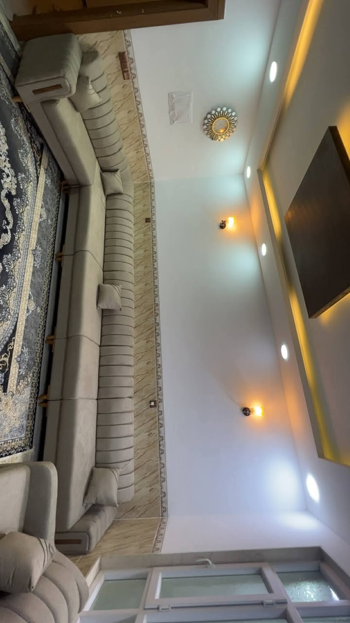 ئەو ئێڵە تایبەت کراوەمانگێکەهاتۆتەوەئیسفنج  سۆفتی  ١٥سانتیمە اسفنج قەوسە وەکو ئەوانەی بازاری نیە  بە سالێکی  اسفنجی دەمری و دەکەوی  بە زەمانە زەمانی ٥سالی هەیە ڕەنگی وادەرنەچوە کەدیاری کردوا مەتریی
بە100دۆلار دەیکەن ئێڵی حەوت مەتری وئەودووتاکەن 
ناونیشان هەولێر لەنرخی خۆی کەمتر دەیفرۆشێ


**إذا كنت صاحب هذا الإعلان وتريد حذفه لأي سبب، رجاءا أرسل رسالة إلى الدعم الفني**