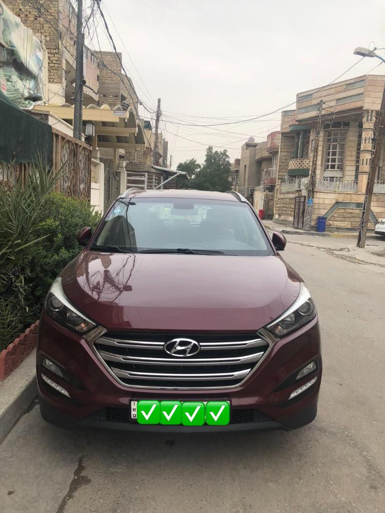 سلام عليكم توسان خليجي شركت الكاصد سياره جديده مكفوله كفاله عامه السياره موديل 2018 ماشيه 75 سياره نص فول 
بيه شكم رصعه مال حالوب صفحت الصدر والصندوك الخلفي مابي ولا رصعه 
تغم تاير 2025 
سياره سبير مانزل امرايات كهربائي سويجين 
سياره كير ومكينه على وضع الشركه برغي ممفتوح 
رقم الانكيلزي بسمي 
تحكم ستيرن جهتين شاشه ايباد 
سعر السياره 180 وبيه مجال 
رقم الهاتف ***********
عنواني بغداد بلديات 
تحياتي للجميع ❤️
