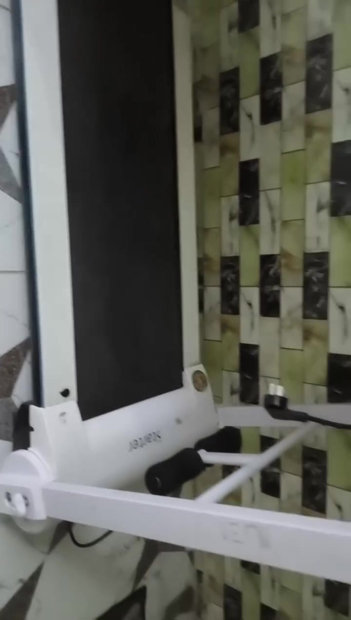 للبيع جهاز (جري) 🏃‍♂️
الجهاز نظيف ويشتغل تمام، مناسب للبيت والرياضة اليومية

اللي عنده نية شراء يراسلني خاص 
ملاحظة: البيع مستعجل واتساب ***********
