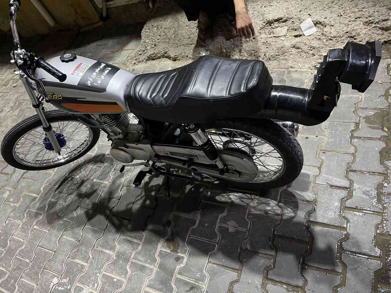 سلام عليكم شباب دراجه لبيع تعمير ه 26 كله اصلي ومختم دراجه هاون بل شارع  اوراق سكنر شاصي 26 مريت بضرف وريد ابيعه السعر خاص والشراي بي خير ويدلل ***********
سلام عليكم شباب دراجه لبيع تعمير ه 26 كله اصلي ومختم دراجه هاون بل شارع  اوراق سكنر شاصي 26 مريت بضرف وريد ابيعه السعر خاص والشراي بي خير ويدلل *********** تصوير مال مستعجل

