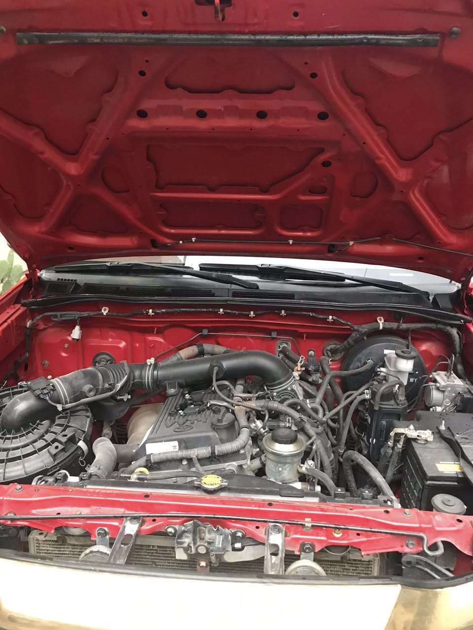 هايلوكس مديل /2015 مكفوله  كويتي كامل مواصفات كير وتماتيك مكينه بلادي مامفتوح تبريد تخم تاير رقم نكليزي ذي قار بسمي /***********
