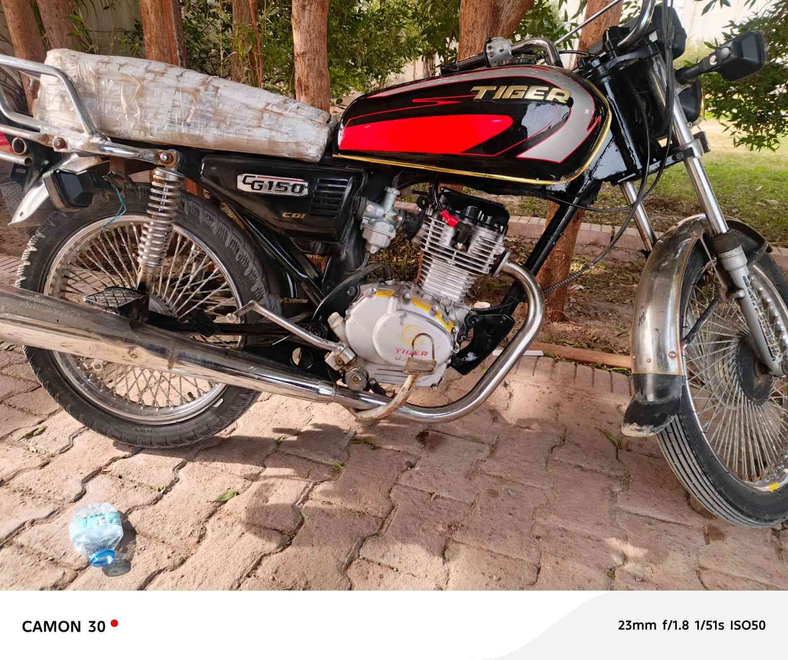 تايكر موديل 2018 البيع. اوراق كامله السعر 400 وبي مجال اتصال ***********
